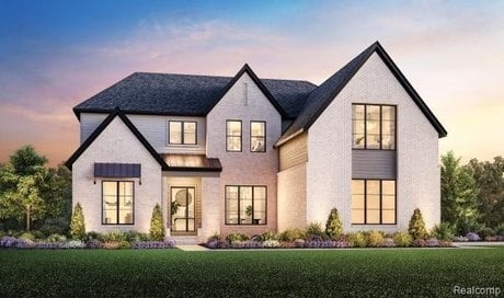 3440 Maple Ridge Dr
