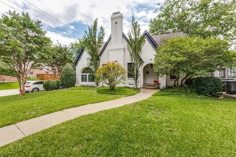 5946 Mercedes Ave