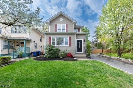 166 Valley Rd