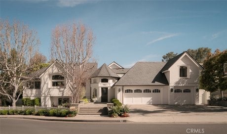 2 Royal Saint George Rd