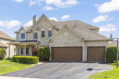 3748 Sunburst Ln