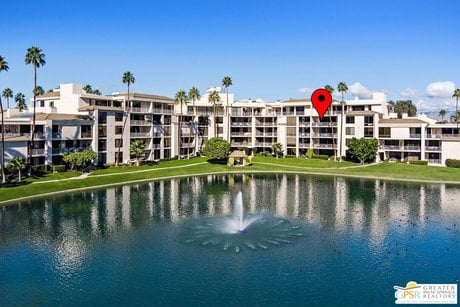 910 Island Dr Apt 401