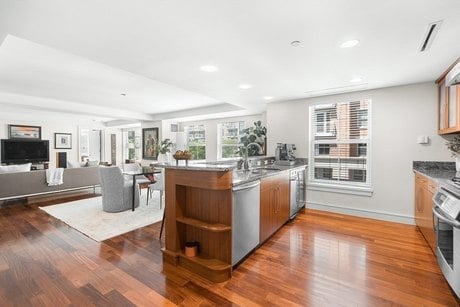 4 Battery Wharf Unit 4302