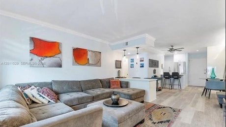 1130 11th St Apt 4E