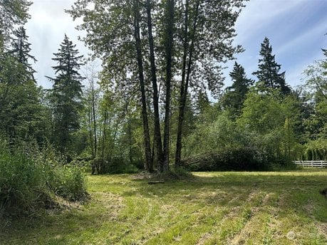120 Xx 196th Ave NE
