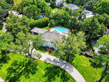 2835 Verona Rd