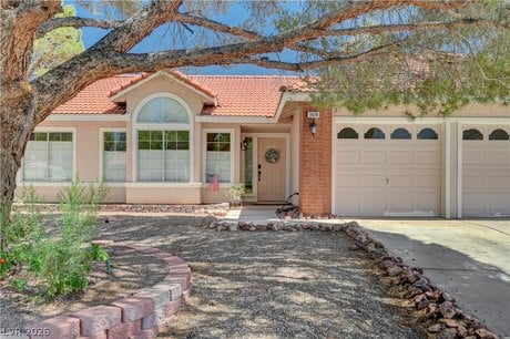 1626 Indian Wells Dr