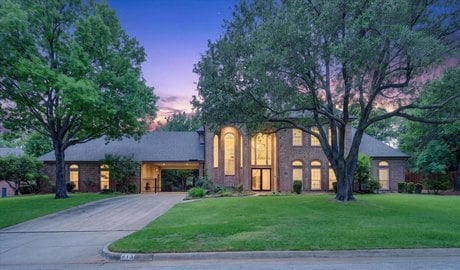 813 Pearl Dr