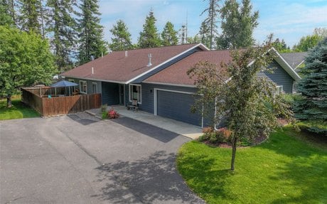 205 Fox Hollow Ln