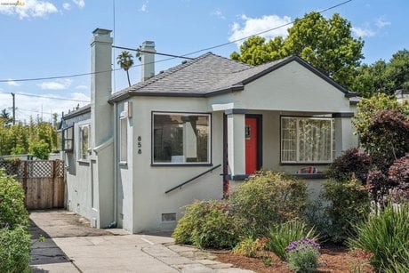 858 Neilson St
