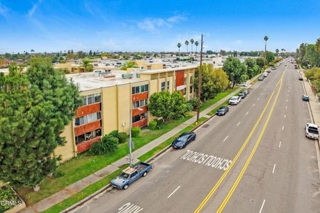 6225 Coldwater Canyon Ave Unit 104