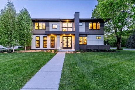 6113 Jeffrey Ln