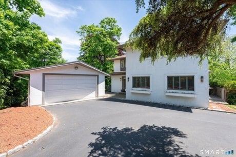 12 Urban St