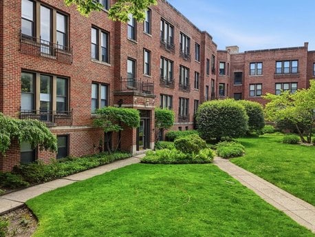 622 Judson Ave Unit 2
