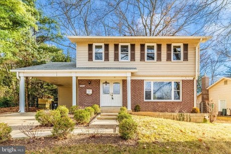 674 College Pkwy