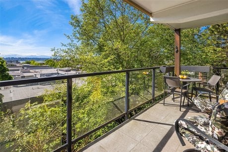 410 2nd Ave S Apt 111