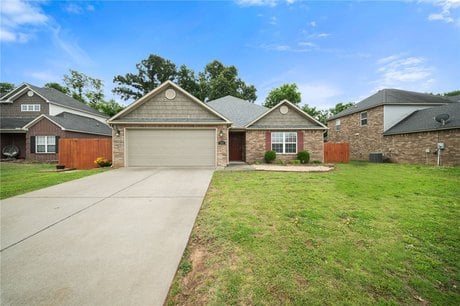 1502 W Kelley Dr