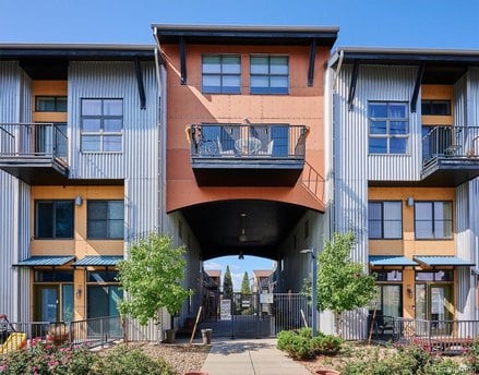 3195 Blake St Apt 207