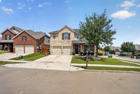 5900 Paddlefish Dr