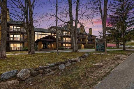 5620 Highlands Dr # 518