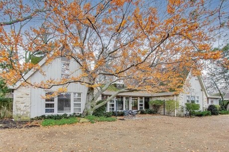 42 Woodley Rd