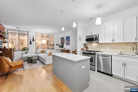 25 McWilliams Pl Apt 307