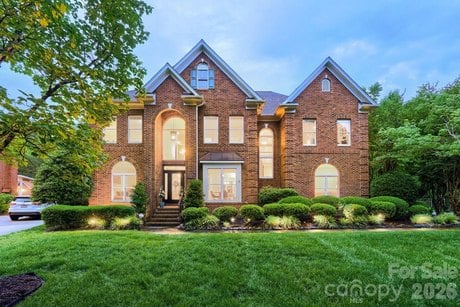 6605 Saunton Ct
