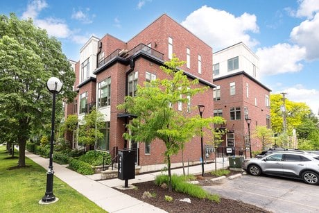 414 N Main St Apt 16