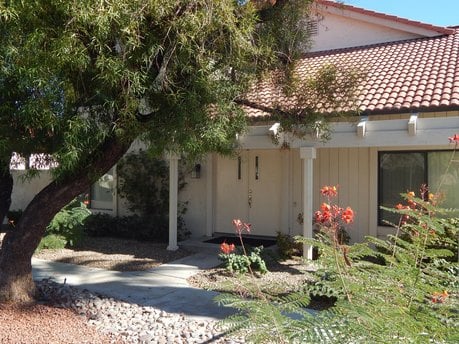 2010 Lawrence Crossley Rd Apt 1