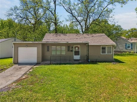 7400 Lamar Ave