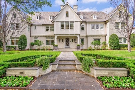 4416 Beverly Dr