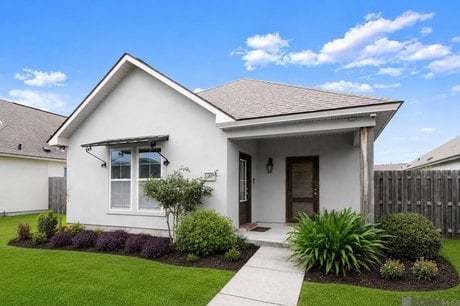 1430 Gardenia Ln