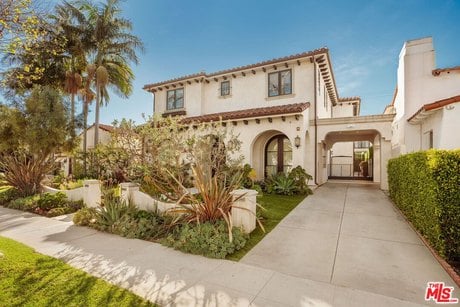 331 S Canon Dr