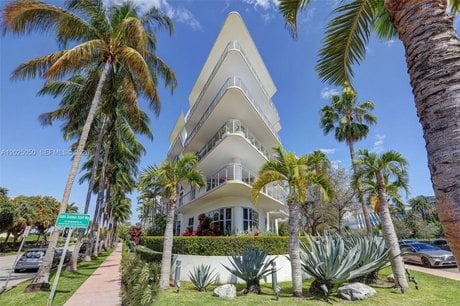 2001 Meridian Ave Apt 101