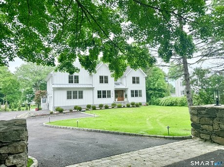 1076 Westover Rd