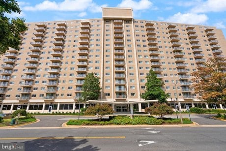 1225 Martha Custis Dr Apt 516