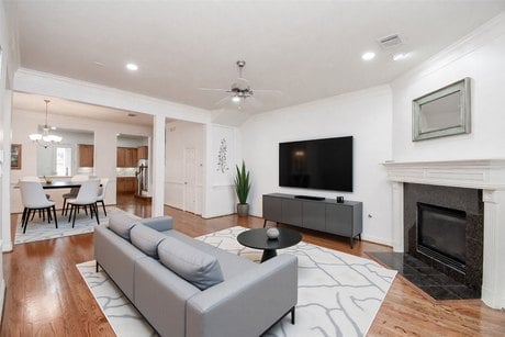 155 White Dr