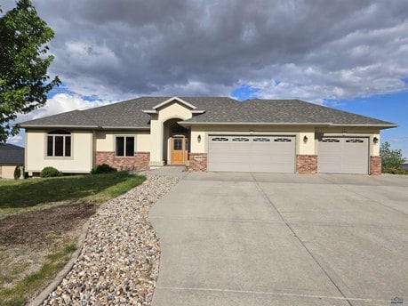 4920 Enchanted Pines Dr