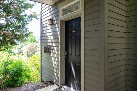 2395 Snowberry Ridge Ct