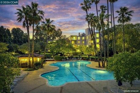 360 N Civic Dr Apt 204