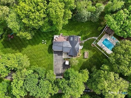 2 Grassy Plains Rd