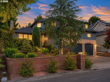 5825 Ridgetop Ct