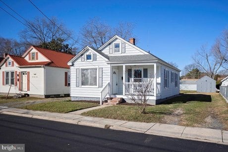 409 Oakley St