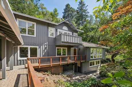 115 Manor Dr