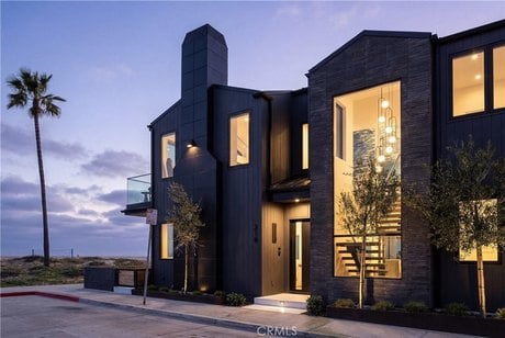 218 E Oceanfront
