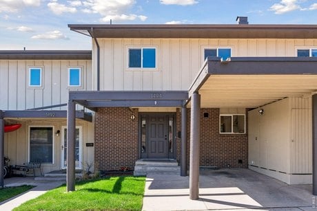 1494 Greenbriar Blvd
