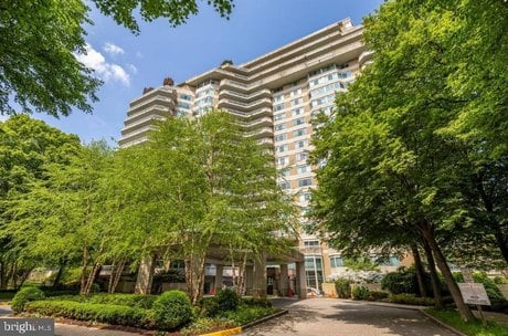 5600 Wisconsin Ave Unit 1-207