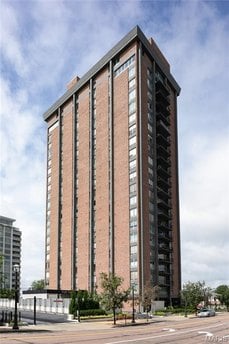 200 S Brentwood Blvd Unit 13A