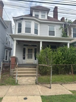 1018 Crucible St