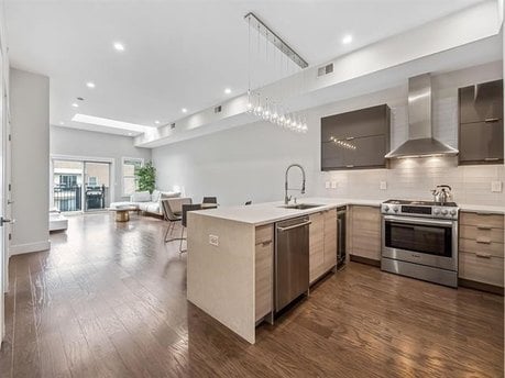 618 Madison St Apt 4